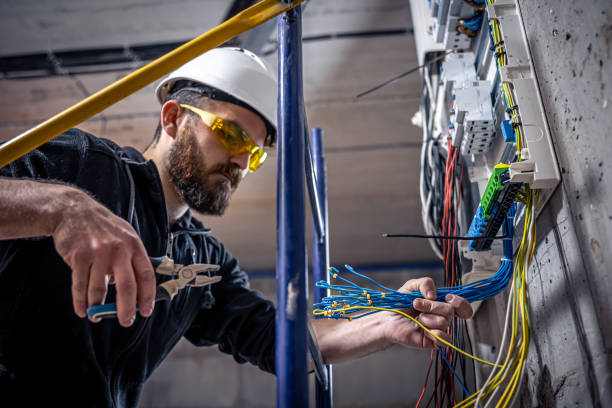 Best Local Electrician Companies  in Wakefield, KS