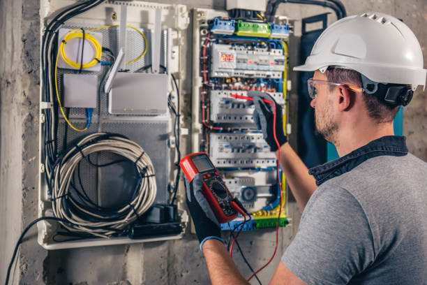 Best Circuit Breaker Repair  in Wakefield, KS